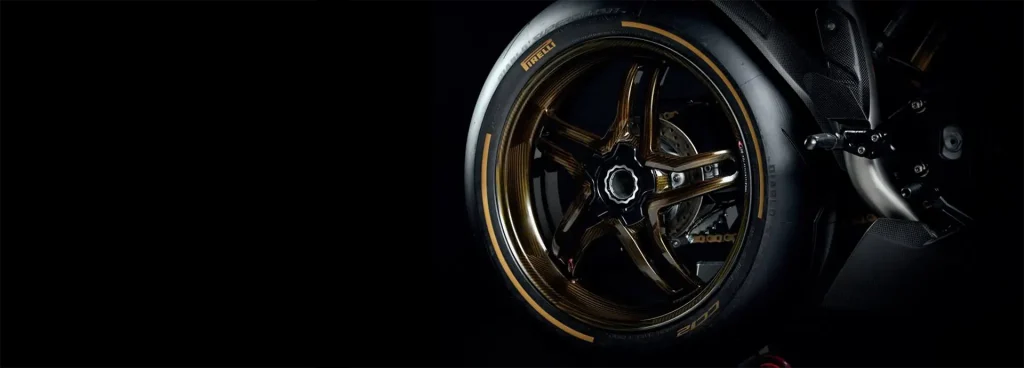 BST carbon-fibre motorcycle rear wheel